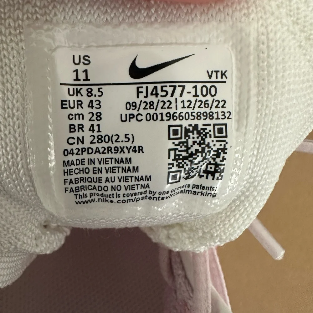 Nike Air Max Flyknit Racer Soft Pink Athletic Shoes FJ4577-100 Women’s Sizes